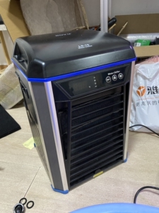 博宇冷水机10a,冷暖系列,用了一年,自提,爽快送一个水泵自