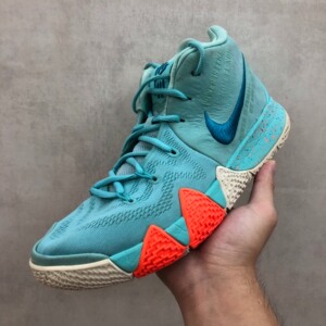 寰宇星辰1820淘宝nike kyrie 4 power 欧文4女权 清新蓝 塔图姆