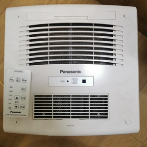 全新松下浴霸(缺出风口接头),送三雄极光凉霸.