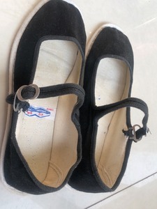 双鸥一带原厂布鞋,上海长征制鞋六厂生产的.仔细看好,售后不退