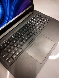 小米笔记本15.6, i3-8130u处理器,4g内存, 1