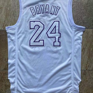 湖人队24号科比圣诞大战白色复古款高端密秀篮球球衣背心