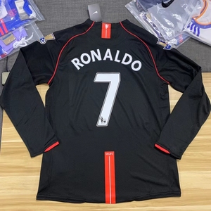 08赛季曼联球衣