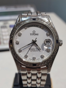 梅花王  777男表,梅花787手表,2834精磨机芯,日历