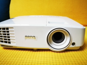 以物抵债,批量出售,明基数码投影仪,benq bs3030