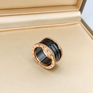 8新]宝格丽bvlgari男女通用黑陶瓷四环边钻51号戒指公价4.23w