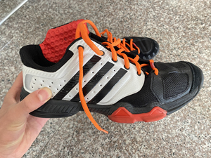5成新阿迪达斯adidas黑色伦敦击剑鞋