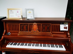 斯宾钢琴up125