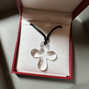 baccarat 巴卡拉 透明异形水晶十字架项链 choke