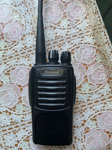 德威对讲机一对50电池不行了要换电池可以用.