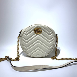 000人付款淘宝95新 gucci古驰白色全皮marmont圆饼包 可单肩浅笑