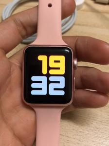 苹果手表二代s1,功能完好正常,回去配对自己的手机就可以使用