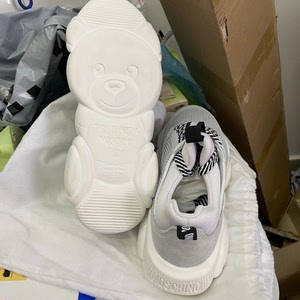 moschino 莫斯奇诺小熊底鞋  37码 现在八成新这样