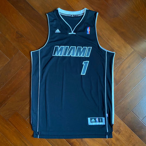 克里斯波什球衣