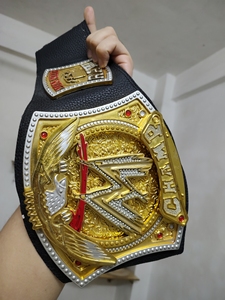 wwe金腰带