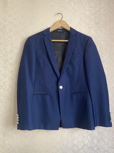 利郎西装 结婚时穿了一次 保养时 扣子上锡纸还没拆掉