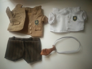 刀出 20cm冰帝校服娃衣四件套 外套校徽有出厂微瑕,能接受