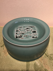 龙泉青瓷黄柯手工制作壶承龙凤2款面版,直径16高8,原包装全