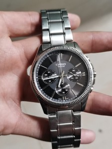 卡西欧手表wr50m 买来只带过不超过3天,有一些细微的痕