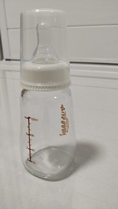 全新US baby 优生玻璃奶瓶120ml硅胶材质奶嘴，无铅