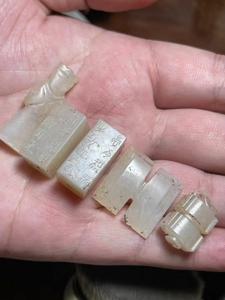 古玉配饰一套翁仲司南佩工字佩严卯刚卯