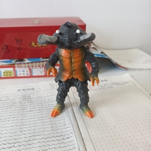 奥特曼怪兽500系列米库拉斯阿斯特隆硫酸怪安东拉软胶小玩具3人付款9