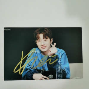 出赖冠霖亲笔签名照