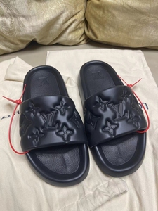 lv拖鞋毛