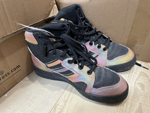 四叶草阿迪