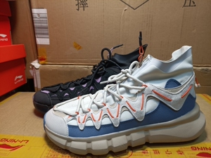 【鸳鸯】李宁悟道2.3休闲鞋,42码,全新配加固盒子发.