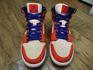 aj1 mid 小白扣碎 尼克斯 白橘 99新,43码,正品