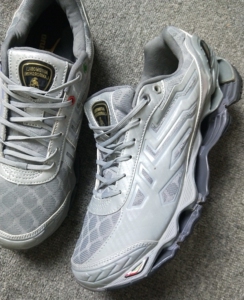 mizuno/美津浓兰博基尼款缓震运动跑鞋40/41/42