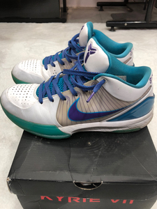 科比zk4 选秀日篮球鞋43码