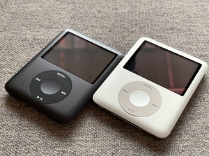 全新电池 iPod nano3 95新银色4G/8G 黑