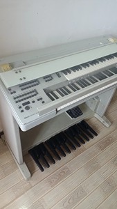 YAMAHA双排键电子琴 和玖月奇迹那个一样 买很多年了 可