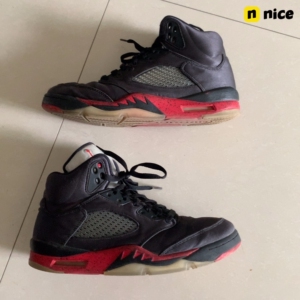 aj5 黑红丝绸 41码 保正 nice购买的