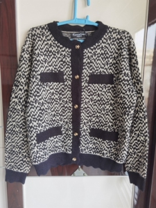 全新有吊牌大码女装卡馨丽玛秋冬小香风毛衣开衫xl码