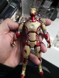 万代shf钢铁侠mk42