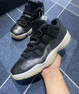 nike aj11 低帮伯爵 41码 全新原盒 鞋底小氧化
