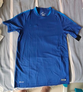 000人付款淘宝特价绝版正品全新耐克 绝版中超球员版 天津天海风雨衣