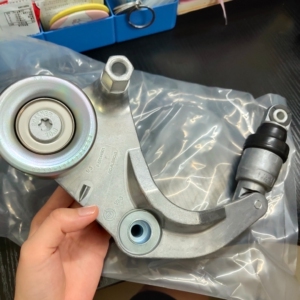 本田06-11款八代思域锋范1.8涨紧器涨紧轮发动机皮带涨紧