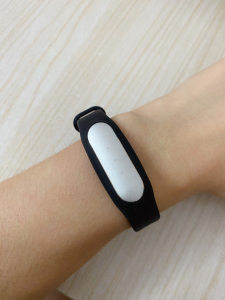 小米手环光感版 一代经典! 腕带颜色 黑(原装只有黑色)