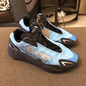yeezy700蓝色