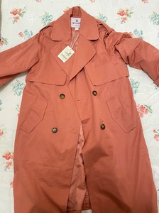 eland樱桃粉宽松休闲版风衣,7月在成都商场买的,现在20