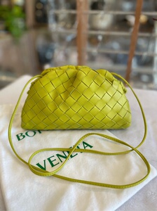 99新bv pouch 编织mini7815云朵包 猕猴桃绿 手