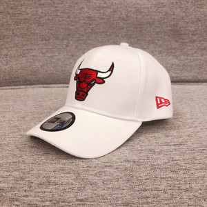 chicago bulls公牛队白色棒球帽子大红色鸭舌帽