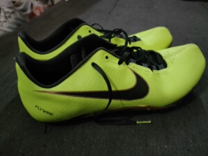 耐克fly1钉鞋44码 顶级飞线科技 阿萨法鲍威尔同款 伦敦