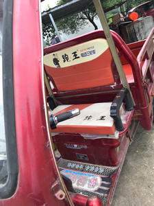 跑王电动三轮车