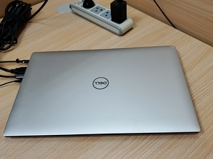 xps9570  15寸经典银白版 美行赛翁失马88感兴趣的产品戴尔xps13官