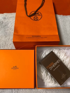 爱马仕大地香水50毫升,全新的未拆封,礼盒包装都在,保质期到
